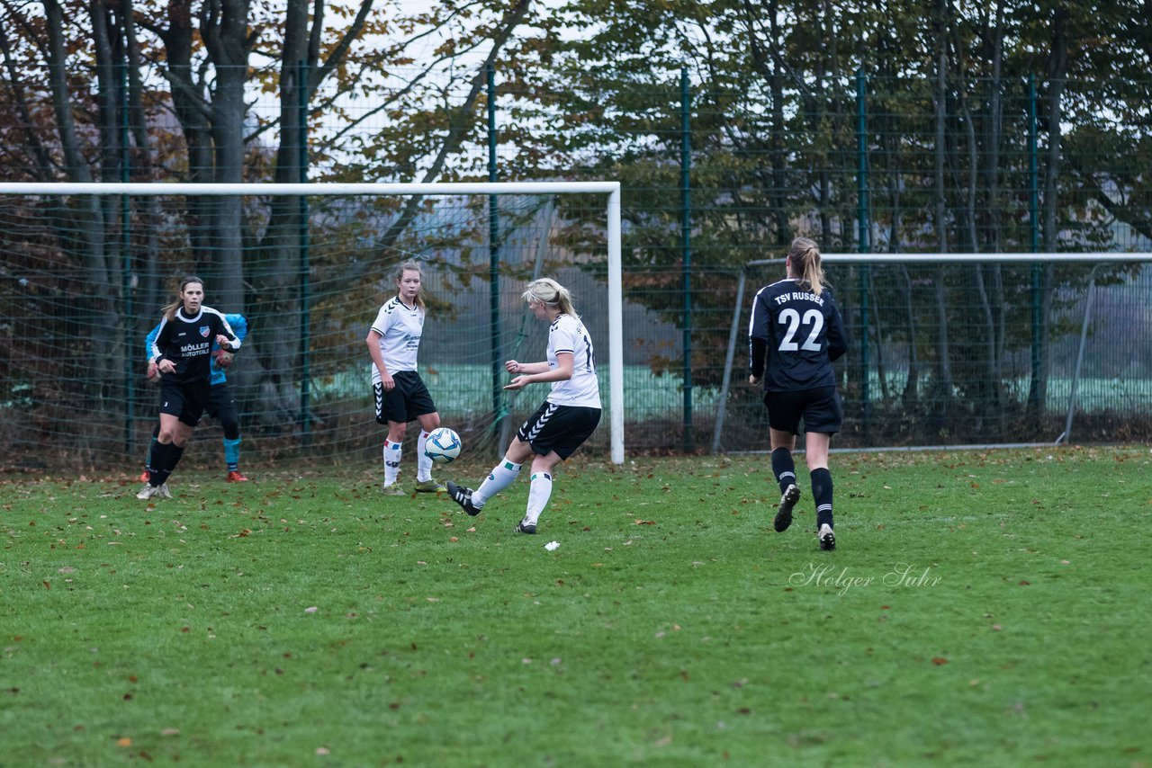 Bild 327 - Frauen SV Henstedt Ulzburg II - TSV Russee : Ergebnis: 5:0